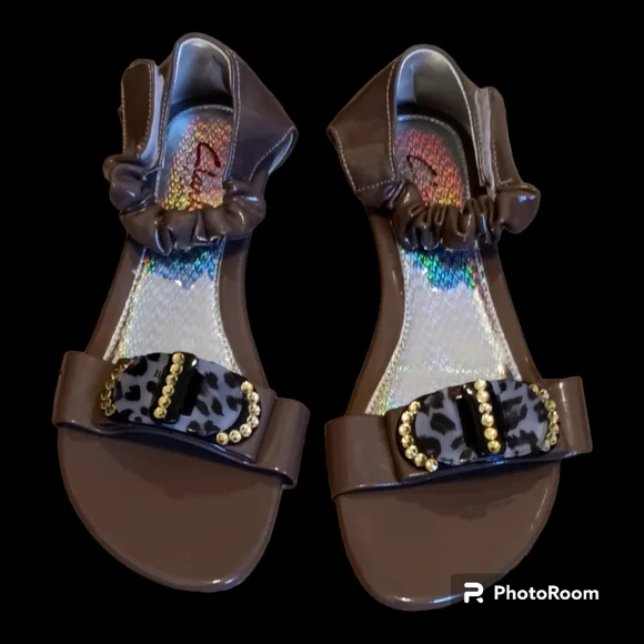 Clark's Brown Thailand Sandals with Ankle Strap - Picture 1 of 7